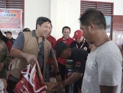 Wagub Steven Kandouw Bawa Bantuan bagi Warga Terkena Bencana Alam di Kota Bitung