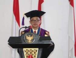 Kukuhkan 688 Wisudawan, Rektor: Jangan Berhenti Belajar, Tingkatkan Daya Saing
