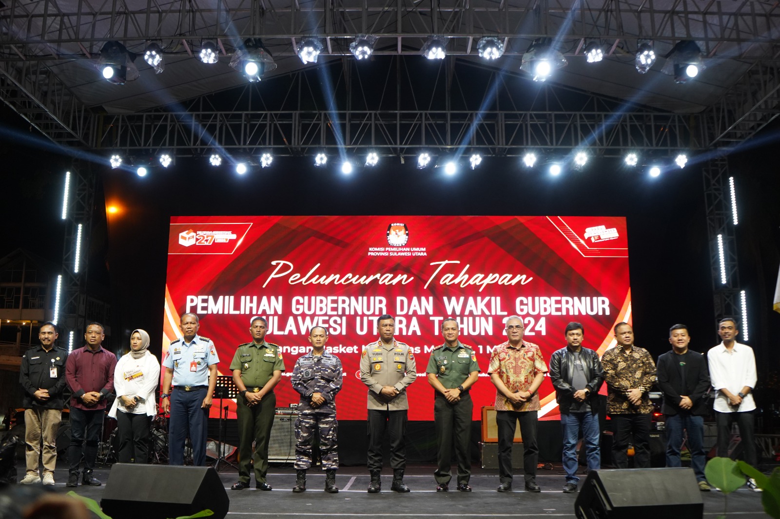 RESMI BERGULIR: Launching tahapan pilkada KPU Sulut bersama stakeholder.