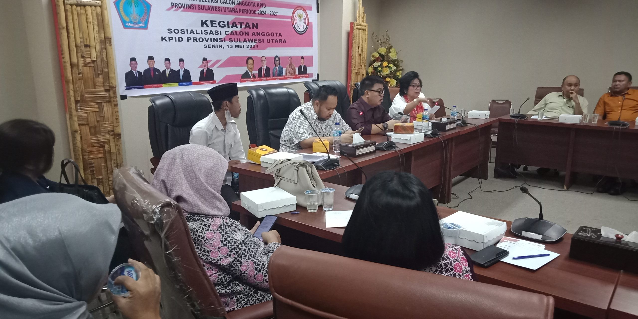 DIBUKA: Suasana sosialisasi yang berlangsung kemarin.