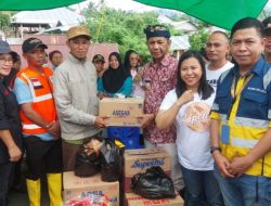 Diserahkan Bupati Jusnan Mokoginta, Masyarakat Terdampak Banjir Terima Bantuan dari Pemkab Bolmong