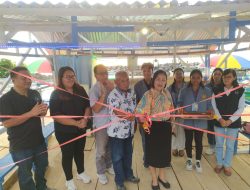 FPIK Unsrat Serahkan Rakit untuk Dijadikan Tempat Rekreasi Memancing Tengah Laut