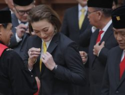 Silangen dan MEP Pimpinan Sidang Sementara