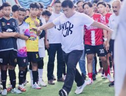 YSK Tendang Bola Pertama di Turnamen Futsal yang Diikuti 100 Tim