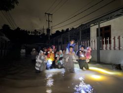 Ribuan Warga Diungsikan Akibat Terjangan Banjir di Sejumlah Wilayah Kota Manado