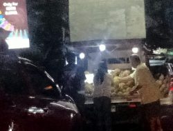 Pemerhati Masalah Sosial Sorot Pedagang Durian di Boulevard Manado
