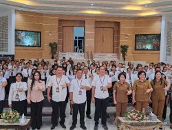 Guru Peran Sentral Mencetak Generasi Penerus Bangsa Berkualitas