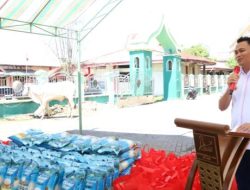 Idul Adha 1446 Hijriah, Bupati Kandoli Serahkan 7 Ekor Sapi Hewan Kurban