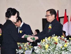 Rektor Sompie Lantik Dokter Spesialis, Dokter, Dokter Gigi dan Ners Unsrat