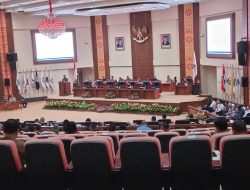 PDIP dan Golkar Puji Gercep Gubernur Terkait Penanganan Kapal Terbakar
