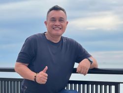 DitelApAk TAngAn Andrei Angouw dan dr RichArd SuAlAng, DiusiA ke-402 MAnAdo MAkin H3bAt