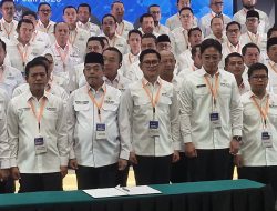 Tito Karnavian Kukuhkan Pengurus Apkasi, Joune Ganda Masuk Struktur Inti