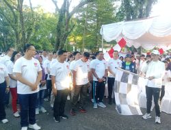 Sambut Semarak HUT ke-80 RI Joune Ganda Pimpin Jalan Sehat Pemkab Minut