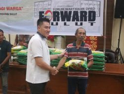 Forward Bagikan Paket Pangan Gratis Bagi Warga