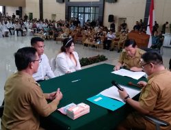 Saksi Nikah Massal, Wagub Victor Mailangkay Ingatkan Keluarga Harmonis