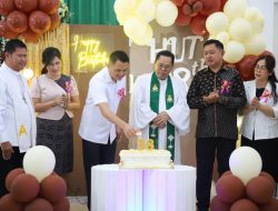 RKFT bersama Ketua TP-PKK Mitra Hadiri HUT ke-38 Jemaat GMIM Bhetesda Tombatu Dua