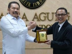 Perkuat Sinergi Pendidikan dan Hukum, Prof Sompie Kunjungi Kejagung RI