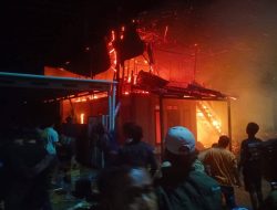 Rumah Kos di Ratatotok Ludes Terbakar, Penghuni Lari Berhamburan Usai Dengar Ledakan