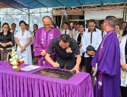 HUT ke-12 GMIM Syalom Tombatu Satu, Bupati Ronald Kandoli Resmikan Pastori III