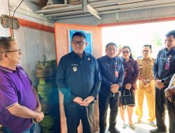 Wakil Bupati Theodorus Kawatu Sidak Pangkalan LPG, Pastikan Distribusi Tepat Sasaran