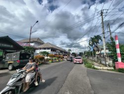Imbauan Pemkab Minsel Belum Dipatuhi, Bendera Setengah Tiang Nyaris Tak Terlihat