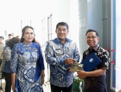 BI Serahkan Hibah Mobil ke Sinode GMIBM, Gubernur Yulius: Pemerintah Dukung Kebutuhan Pelayanan Gereja