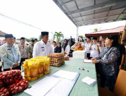 Gubernur Yulius Tinjau GPM di Tutuyan, Cek Harga Bawang hingga Ayam