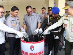 Polresta Manado Musnahkan 2.869 Liter Miras Cap Tikus Hasil Operasi