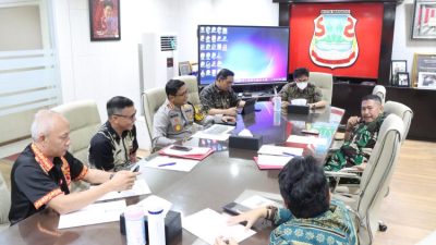 Rakor Forkopimda yang dihadiri Kapolresta Manado Kombes Irham Halid