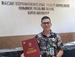 Steve Lolowang S. PT, MM , Dianugerahi Presiden  Tanda Kehormatan Satya Lencana Karya Satya