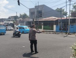 Tertibkan Parkir dan Pelanggaran Lalin, Polsek Singkil Gelar Pos Cakalang di Jalan Arie Lasut