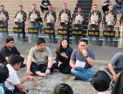 Demo Mahasiswa di DPRD Sulut, Sampaikan Tuntutan Tolak MBG
