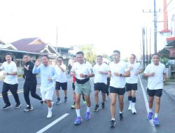 Jalan Sehat Bersama Kajati, Bupati Franky Wongkar Perkuat Sinergi dan Semangat Hidup Sehat di Minsel