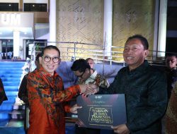 Bupati FDW Terima Penghargaan WBTb Indonesia dari Menteri Kebudayaan