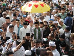 Acara Tabligh Akbar di Kotamobagu Kedatangan UAS Berlangsung Khidmat, Wali Kota Weny Gaib: Kehadiran Beliau Membawa Berkah untuk Tanah Totabuan