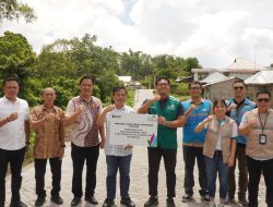 Menenun Harapan dari Ruas Kasamaan–Sembel: Langkah Nyata PLN Hidupkan Ekonomi Desa Tempang Dua Lewat Paving Blok