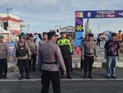 Personel Polresta Manado Amankan Kegiatan Bola Gembira Sambut Piala Dunia 2026