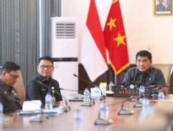Gubernur Yulius Selvanus Ikuti Peresmian 1.151 KM Jalan Daerah oleh Presiden Prabowo Secara Virtual dari Wisma Negara