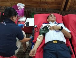 Sekretaris Dishub Glenn Kowaas, Ikut Mendonorkan Darah di Hajatan PWI Kota Manado