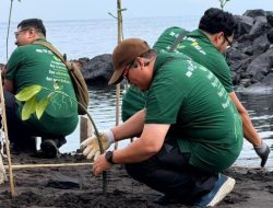 Peringati Hari Lingkungan Hidup Sedunia 2026, Kolaborasi PLN UID Suluttenggo dan Pemprov Sulut Bersihkan Kawasan Malalayang Beach Walk