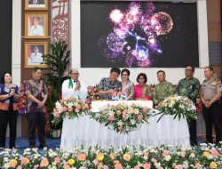 Walikota Andrei Angouw, Menghadiri Ibadah Syukur Hut Kota Manado ke 403