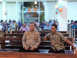 Hadiri Ibadah Syukur HUT ke-49 PKB GMIM Saptamarga Solafide Perkamil, Kapolsek Tikala: Semakin Pererat Persaudaraan