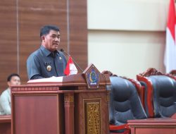 Gubernur Yulius Hadiri Paripurna DPRD Sulut, Tegaskan Komitmen Tata Kelola Keuangan Transparan