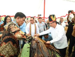 Perkuat Kebersamaan, Gubernur Yulius dan Wagub Victor Hadiri Pengucapan Syukur di Minahasa