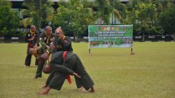 Uji Kenaikan Tingkat (UKT) Sabuk Hitam Pencak Silat Militer (PSM) yang diikuti 62 prajurit di Lapangan Makodam XIII/Merdeka, Rabu (8/7/2026).