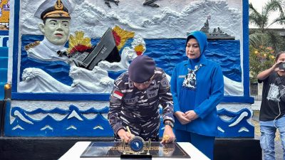 Kawasan Monumen Pahlawan Samudera di Kota Bitung diresmikan Dankodaeral VIII Laksda TNI Dery Triesananto Suhendi, S.E., M.Tr.Opsla., didampingi Ketua Daerah Kodaeral VIII Gabungan Jalasenastri Koarmada RI, Ny. Emy Dery T.S., di Jalan Yos Sudarso, Kecamatan Maesa, Jumat 24/7. (ist)