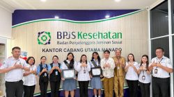 Pemenang lomba bersama Kepala BPJS Kesehatan Cabang Utama Manado, dr. Nyoman Wiwiek Yuliadewi, M.M., AAK, di Kantor BPJS Kesehatan Manado, Senin (24/8/2026).