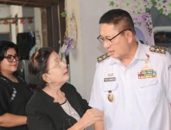 Wabup Theodorus Kawatu Melayat, Kenang Pengabdian Pnt. Hasni Royke Johannis Pola sebagai Pahlawan Tanpa Tanda Jasa