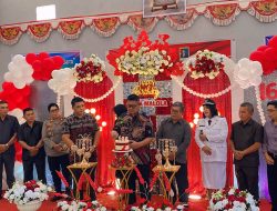 Wabup Theodorus Kawatu Hadiri HUT ke-166 Desa Malola, Resmikan Gedung ILP Posyandu