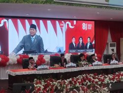 Bupati Minut Dr Joune Ganda dan Ketua DPRD Vonny Adel Rumimpunu Dengarkan Paripurna Pidato Presiden RI